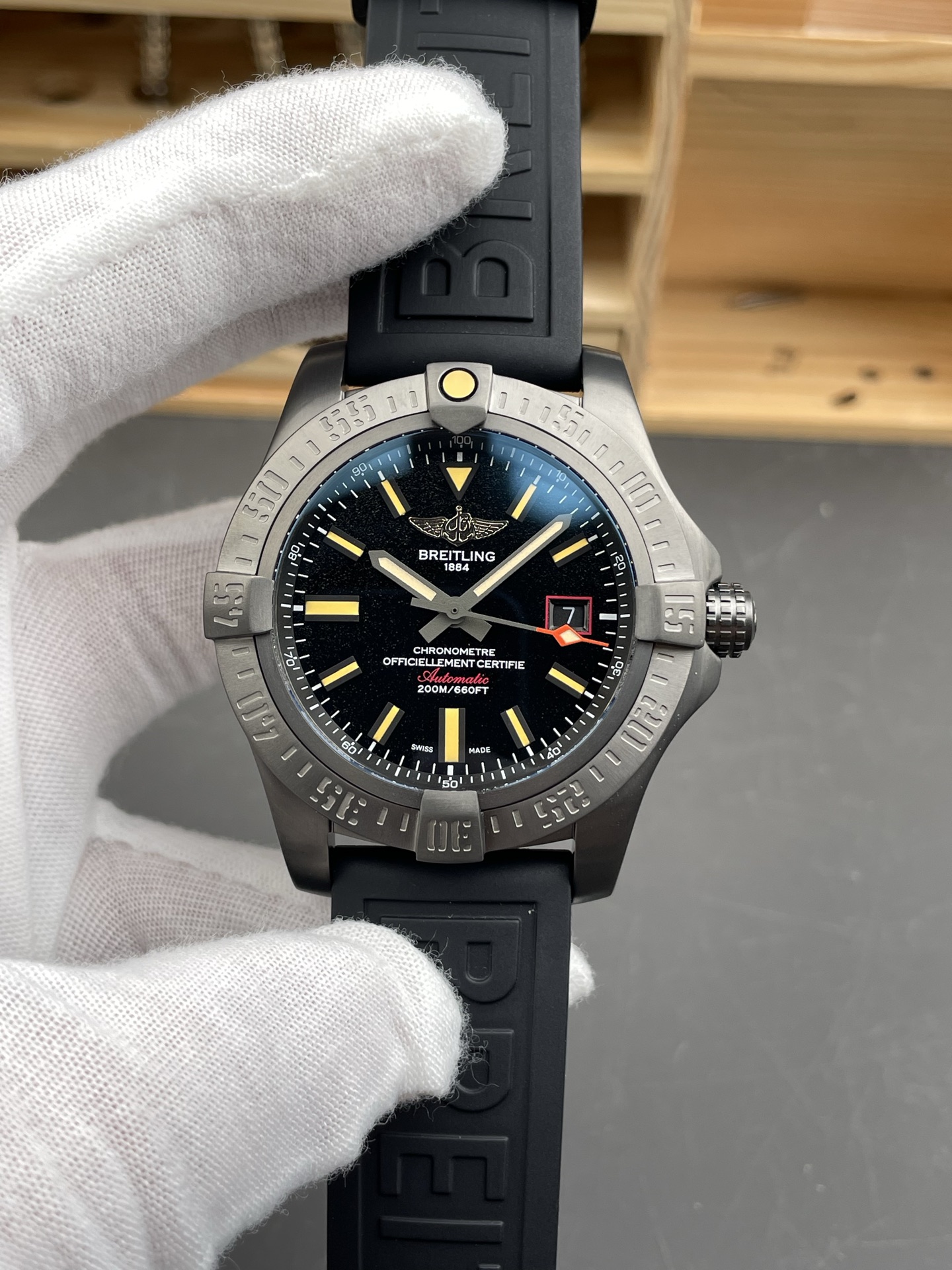 ZF Breitling Avenger 1:1 Super Clone Watch - Black Luminous Dial, Mechanical Movement, Rubber Strap - view 3