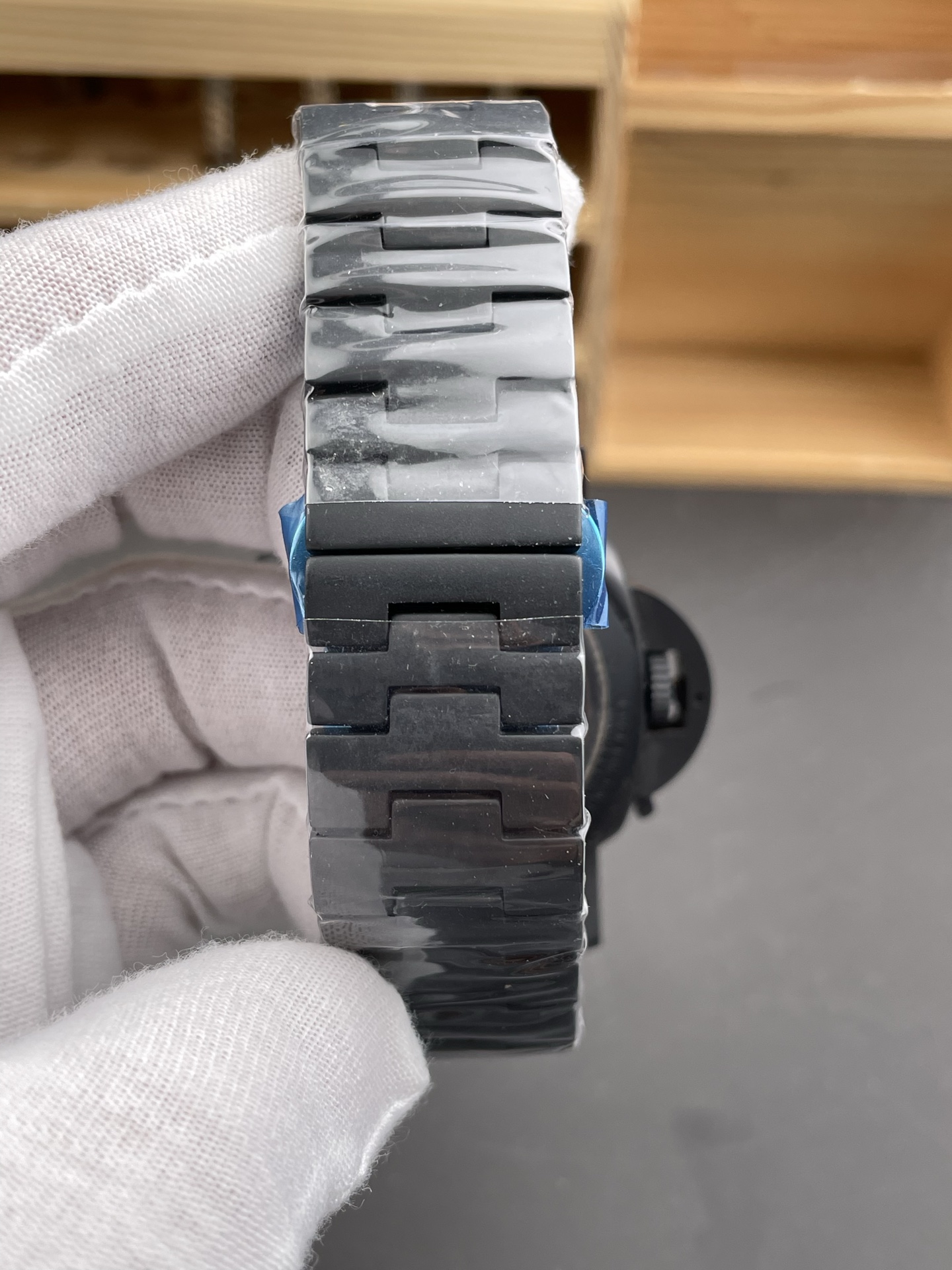 Panerai Luminor GMT PAM441 Ceramica Watch - DLC Coated Edition - Super Clone Watch - view 9