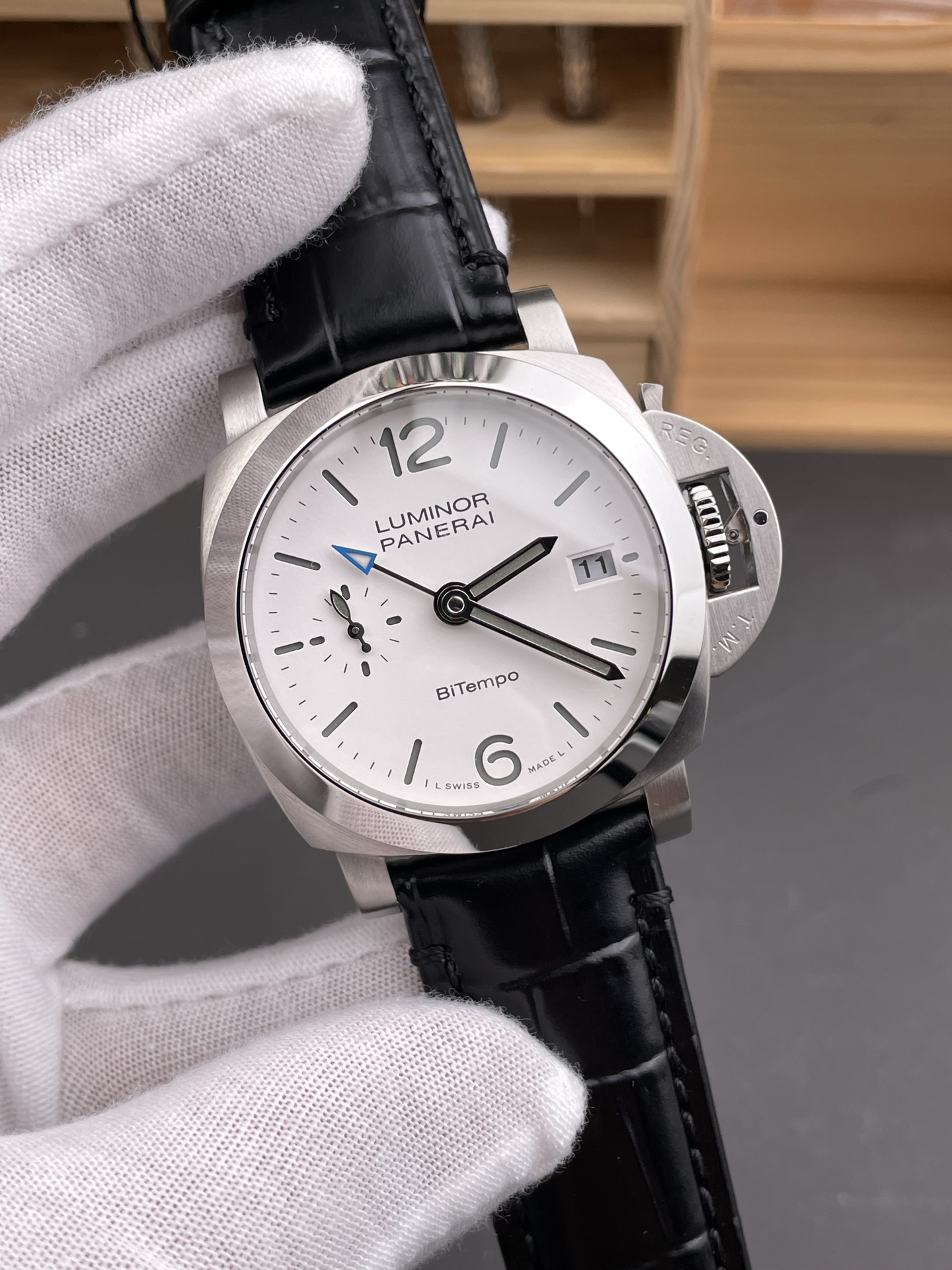 Panerai Luminor Marina PAM1367 Quaranta BiTempo 1:1 Mirror Super Clone Watch 40MM - view 4