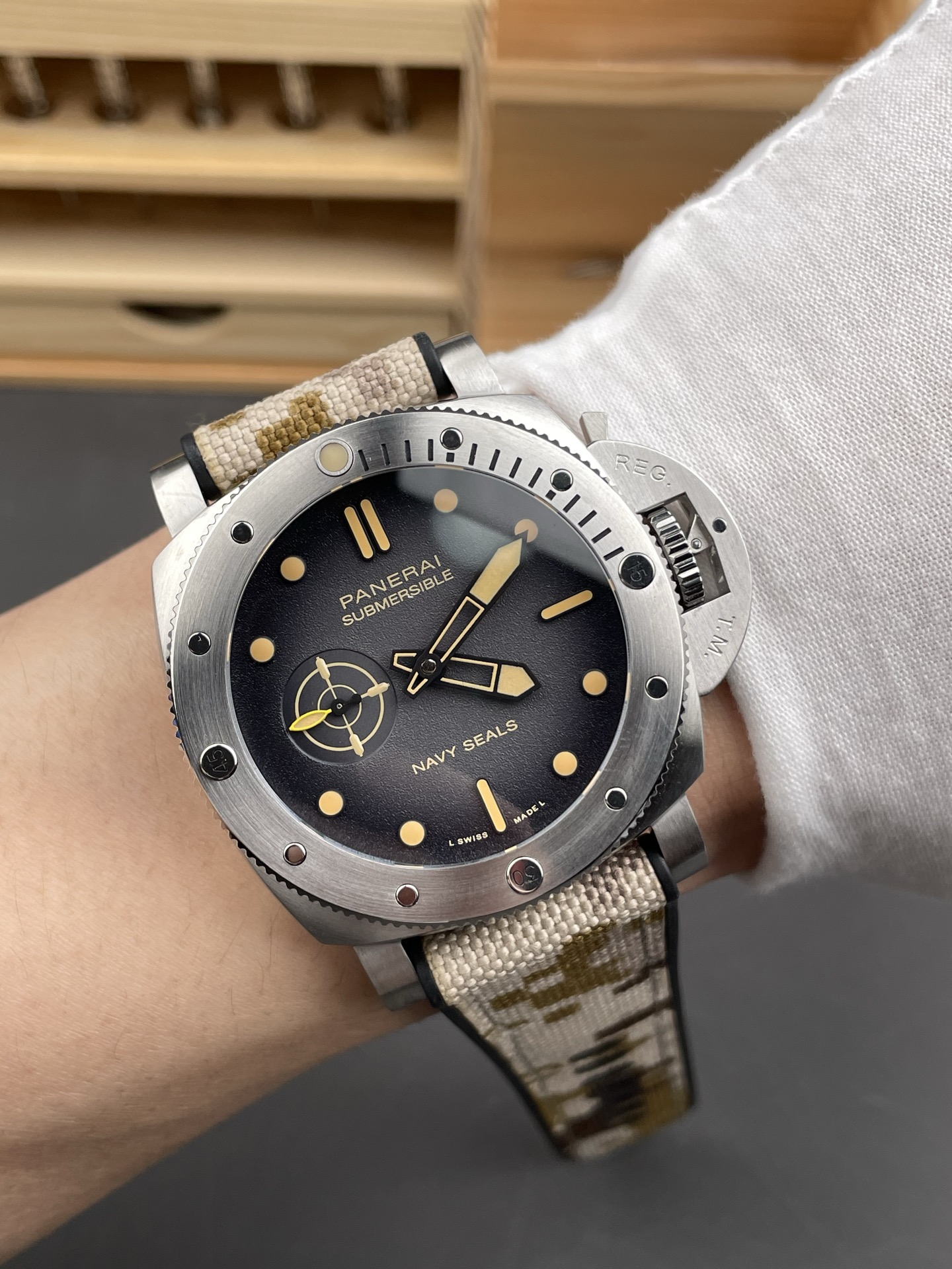 Panerai Super Clone Submersible PAM1518 Navy Seals Edition Swiss Watch - view 10