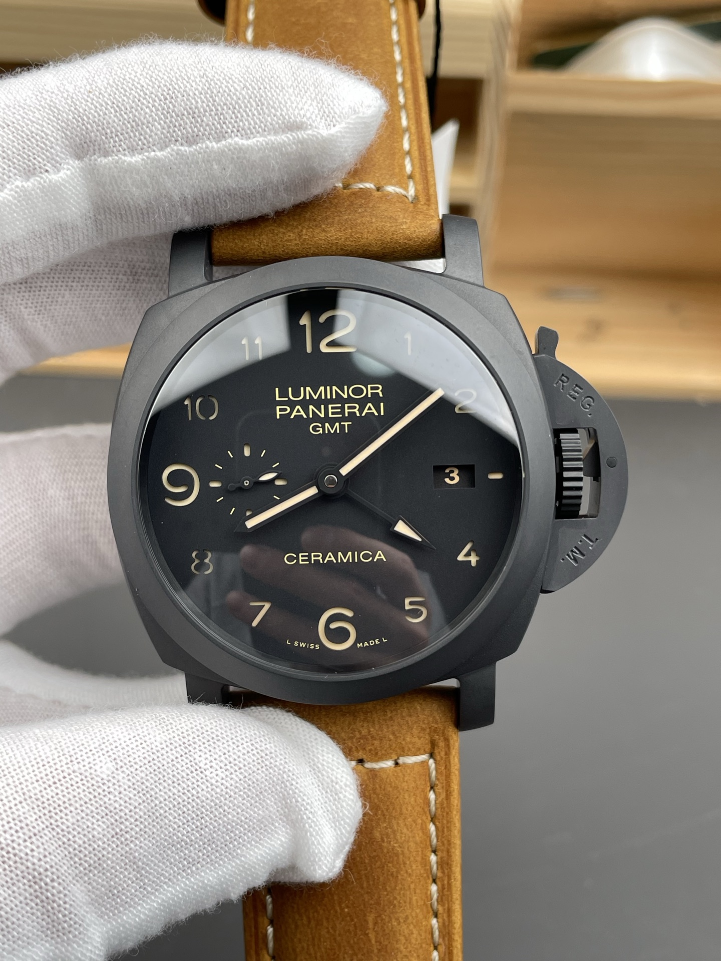 Panerai Luminor GMT PAM441 Ceramica Watch - 1:1 Mirror Super Clone - view 2