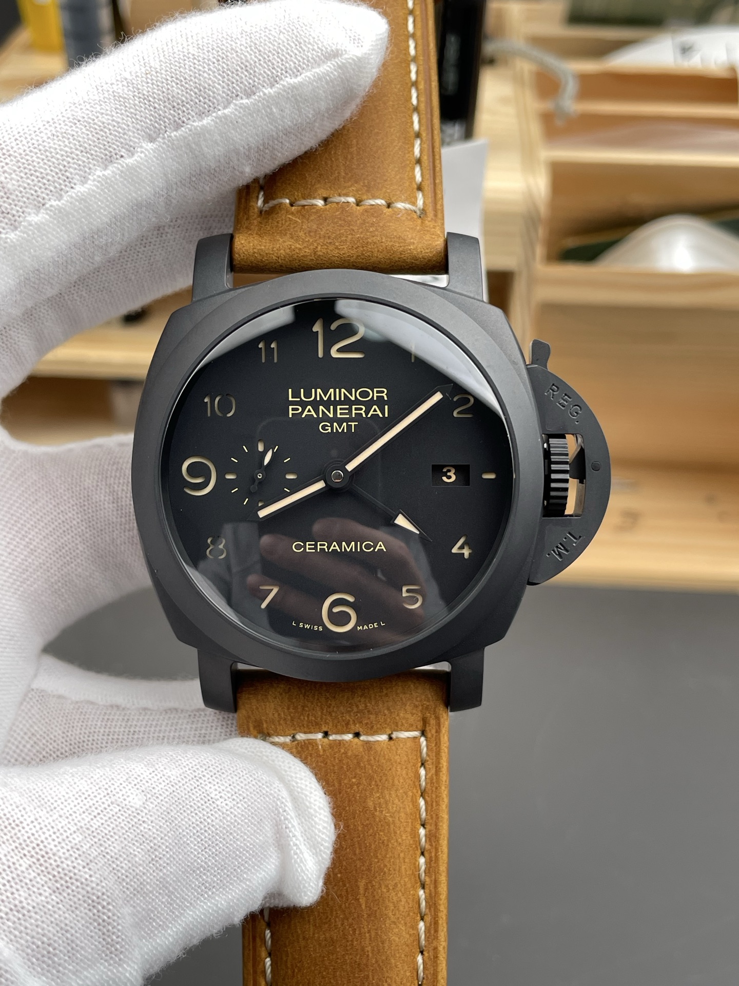 Panerai Luminor GMT PAM441 Ceramica Watch - 1:1 Mirror Super Clone - view 3