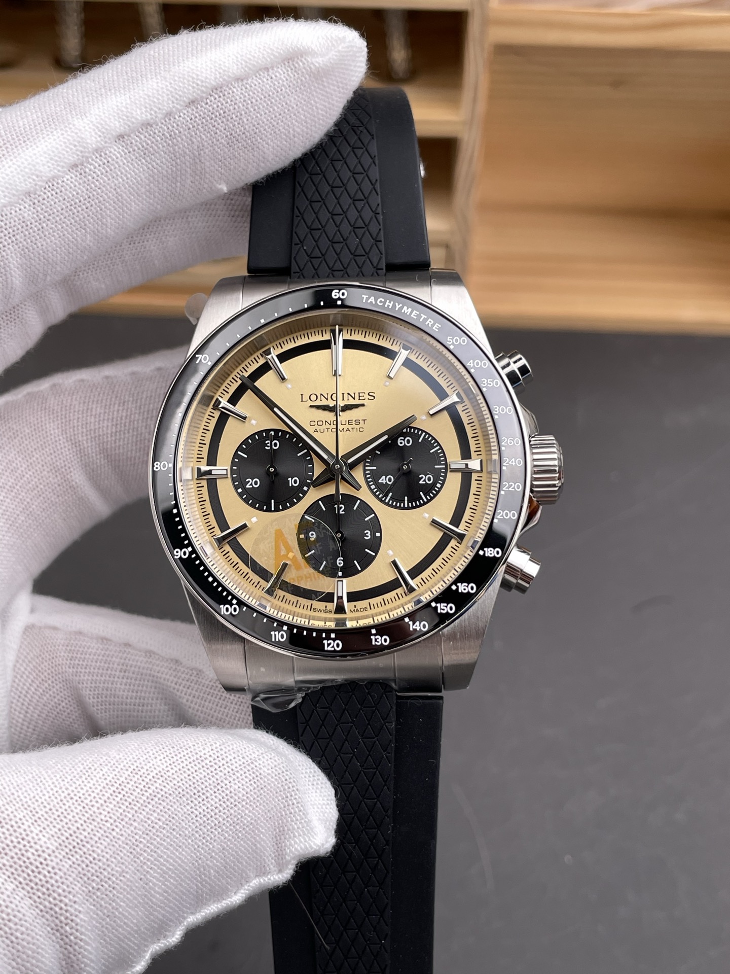 Longines Conquest Chronograph: Yellow dial, stainless steel case, automatic movement. - Super Clone Watch - view 3