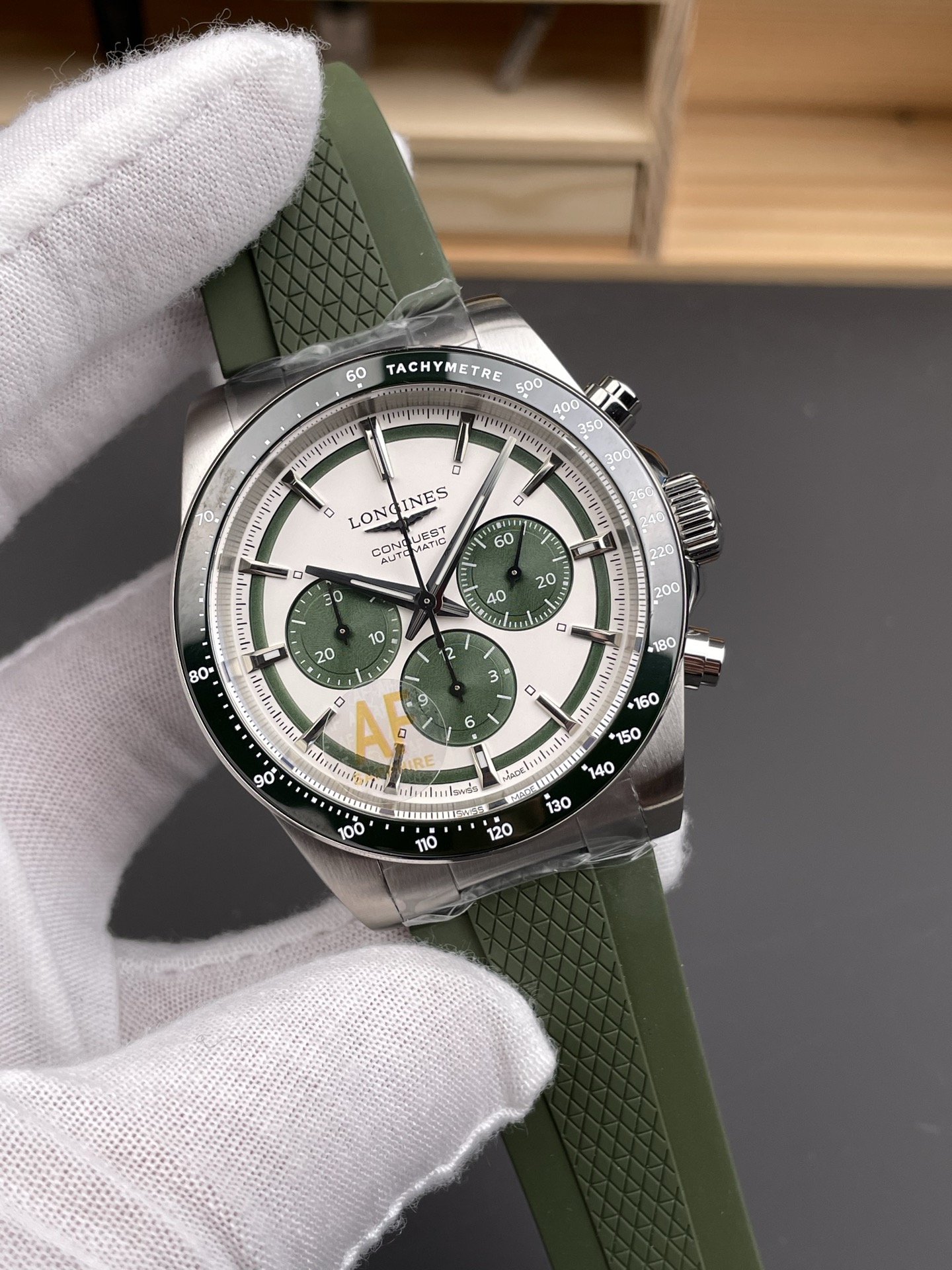 Longines Conquest Chronograph White Dial Automatic Watch in Steel Casing - Super Clone Watch - view 4