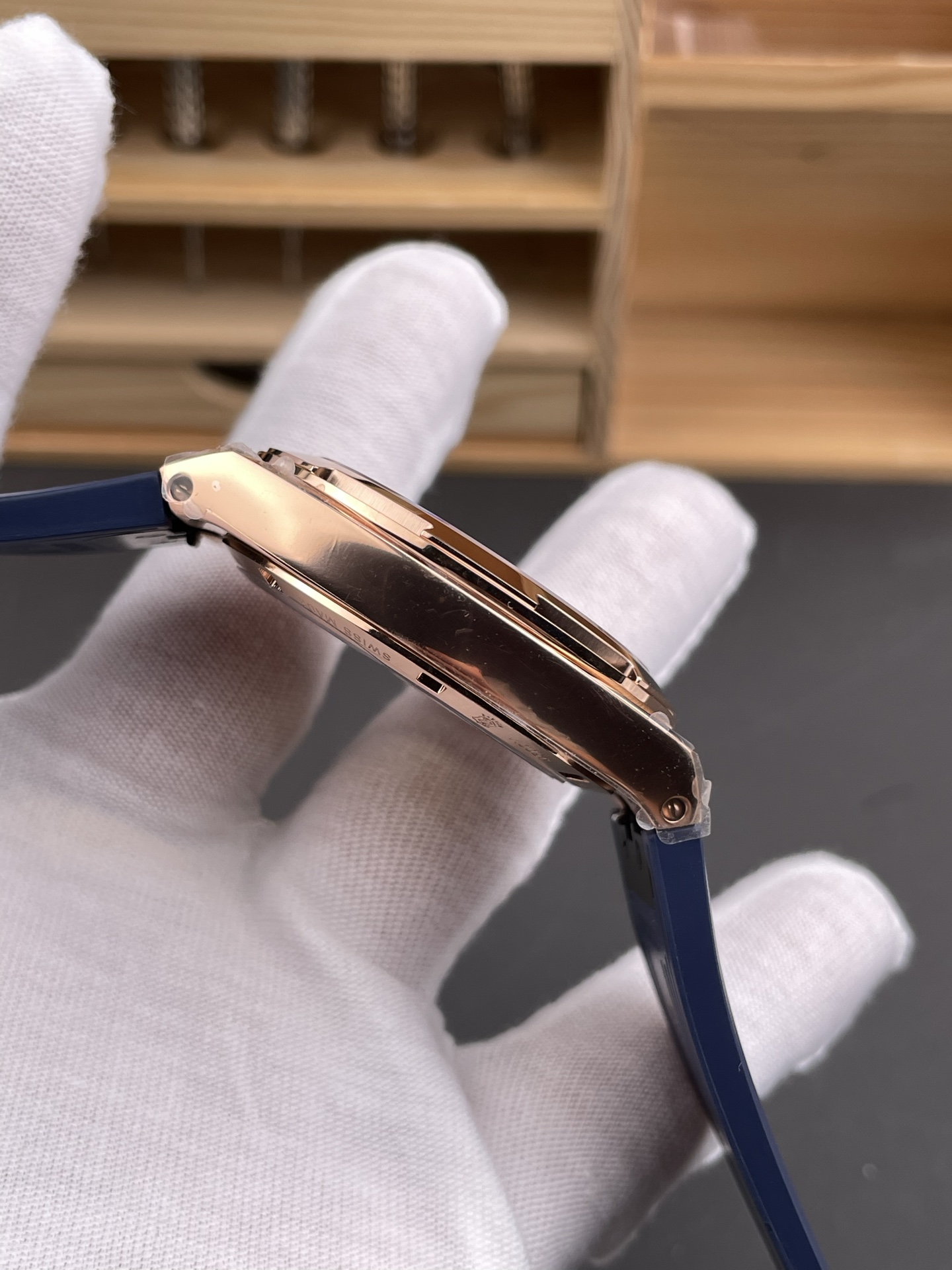 Vacheron Constantin Super Clone Overseas Edition Rose Gold Casing Rubber Stra - view 7