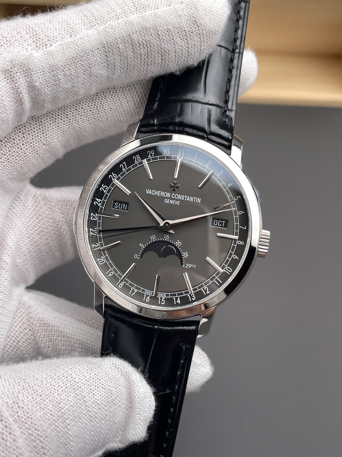 Vacheron Constantin Traditionelle Complete Calendar White Gold Plating Grey Dial Swiss Super Clone - view 3