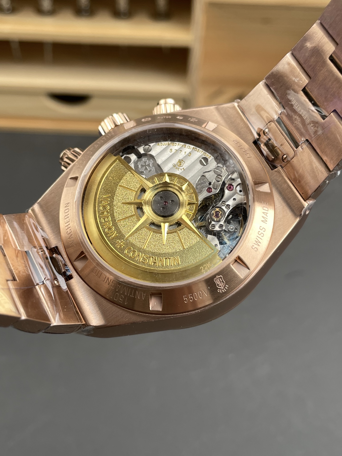 Vacheron Constantin Overseas Chronograph - Green Dial Swiss Super Clone (with Rose Gold Bracelet) - view 5