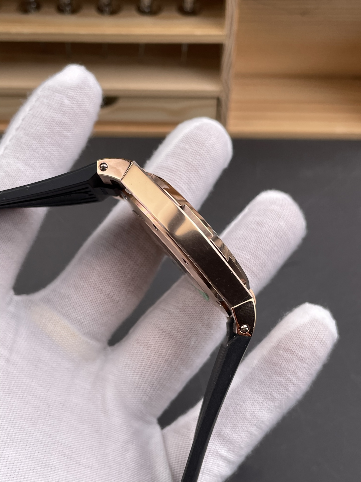 Vacheron Constantin Overseas 1:1 Mirror Super Clone 904L Rose Gold Steel Watch in Grey Dial - Rubber Strap - view 6