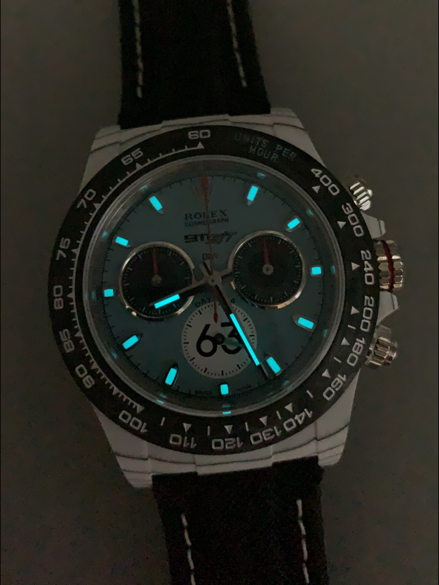 Rolex Daytona DiW Ferrari Tiffany Dial Edition Watch - Lightweight Forged Cabon Casing - Super Clone Watch - view 12