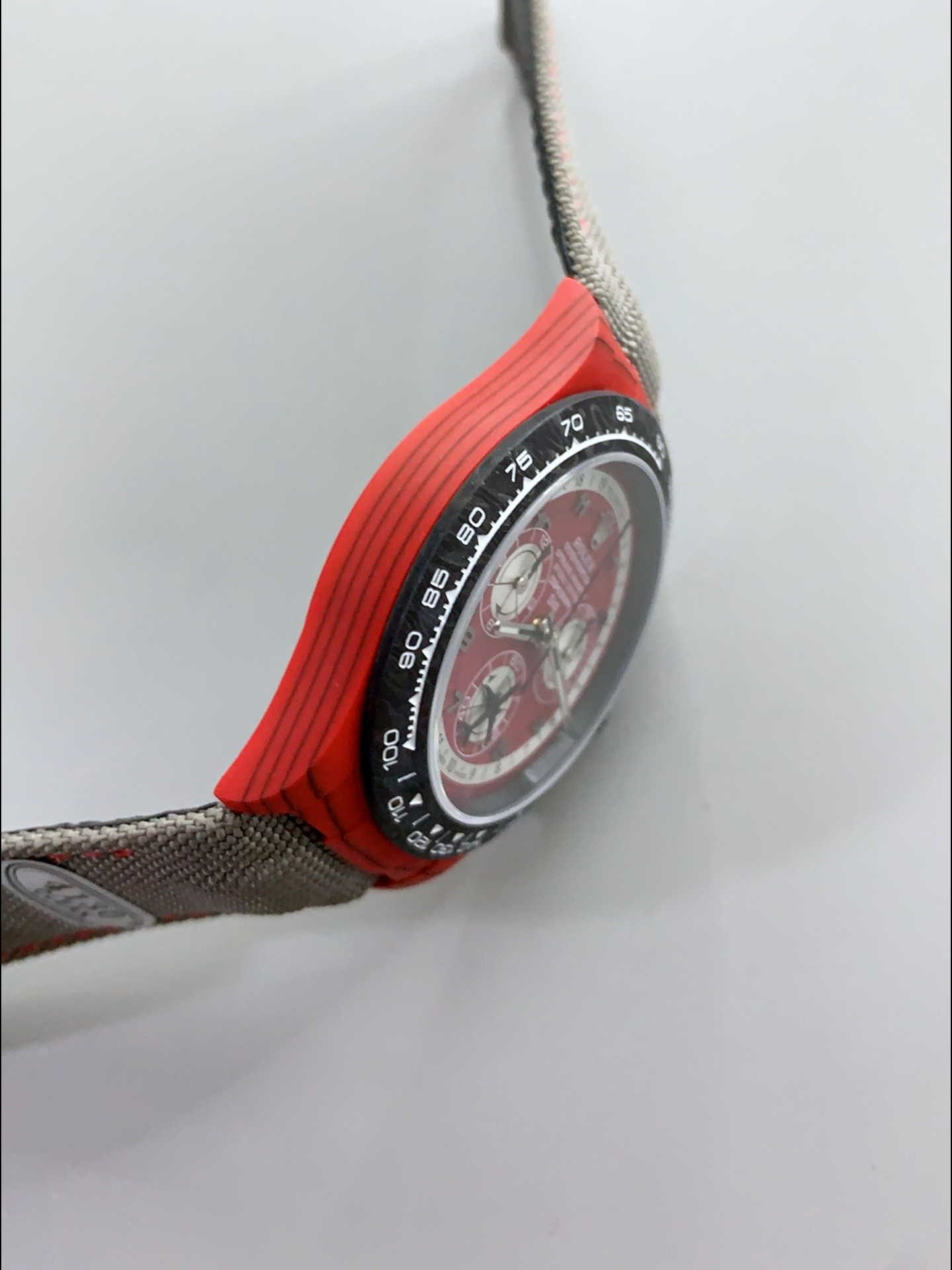 Rolex Daytona Edition Watch in Red Dial Red Carbon Casing 1:1 Mirror Super Clone - view 8