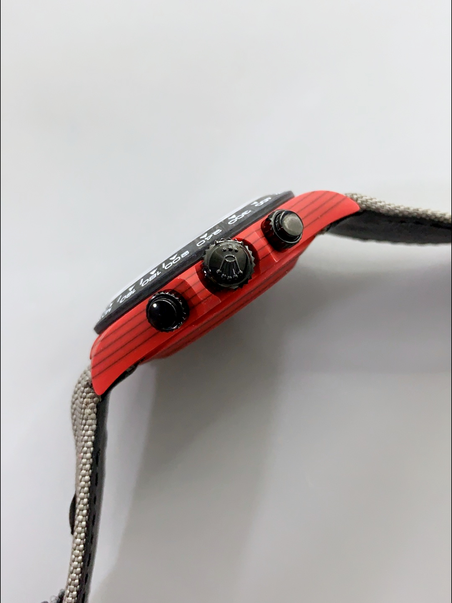 Rolex Daytona Edition Watch in Red Dial Red Carbon Casing 1:1 Mirror Super Clone - view 9