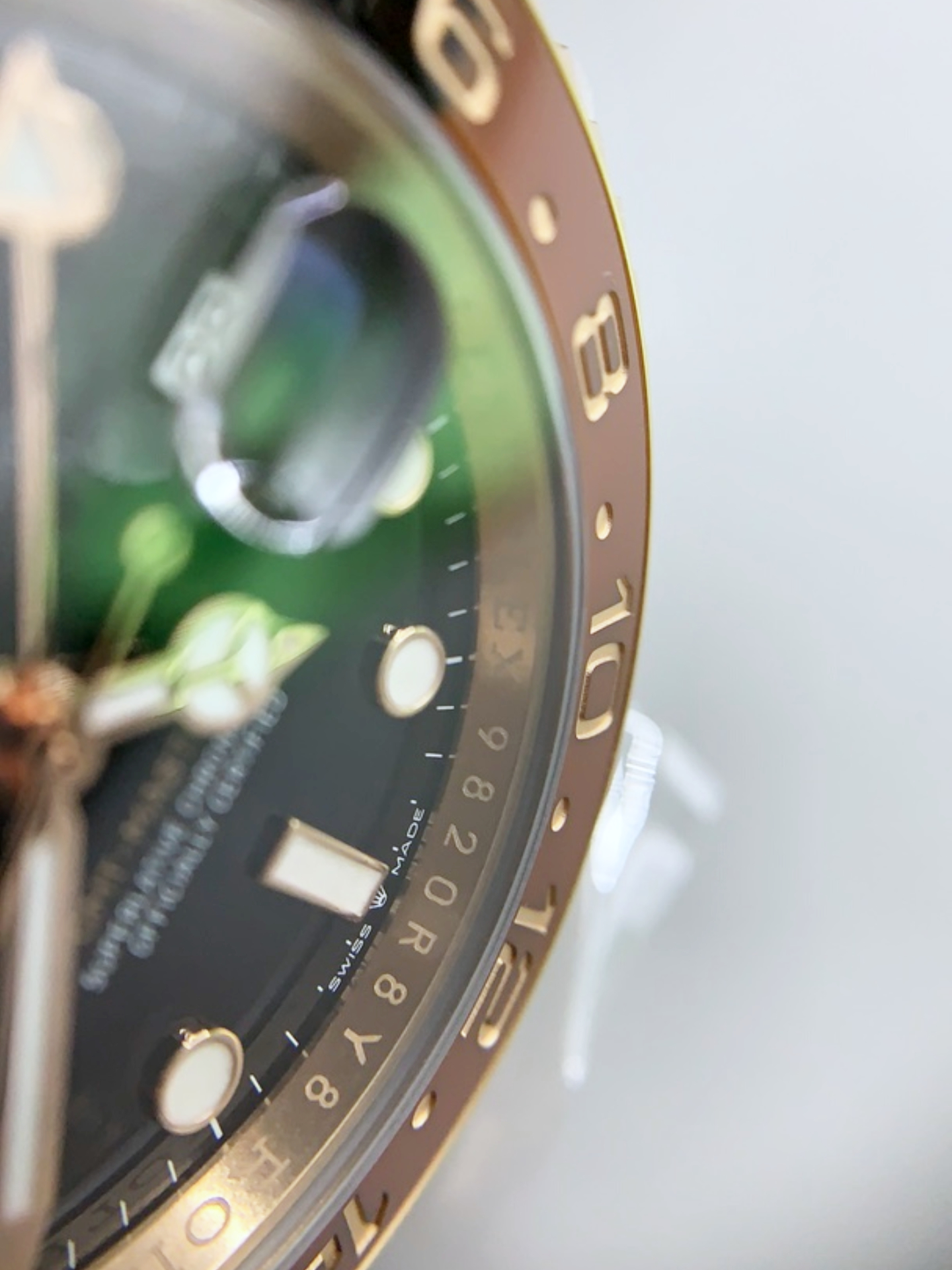 Rolex GMT Masters II Super Clone Root Beer 126711CHNR Rose Black Dial Swiss Watch - view 5