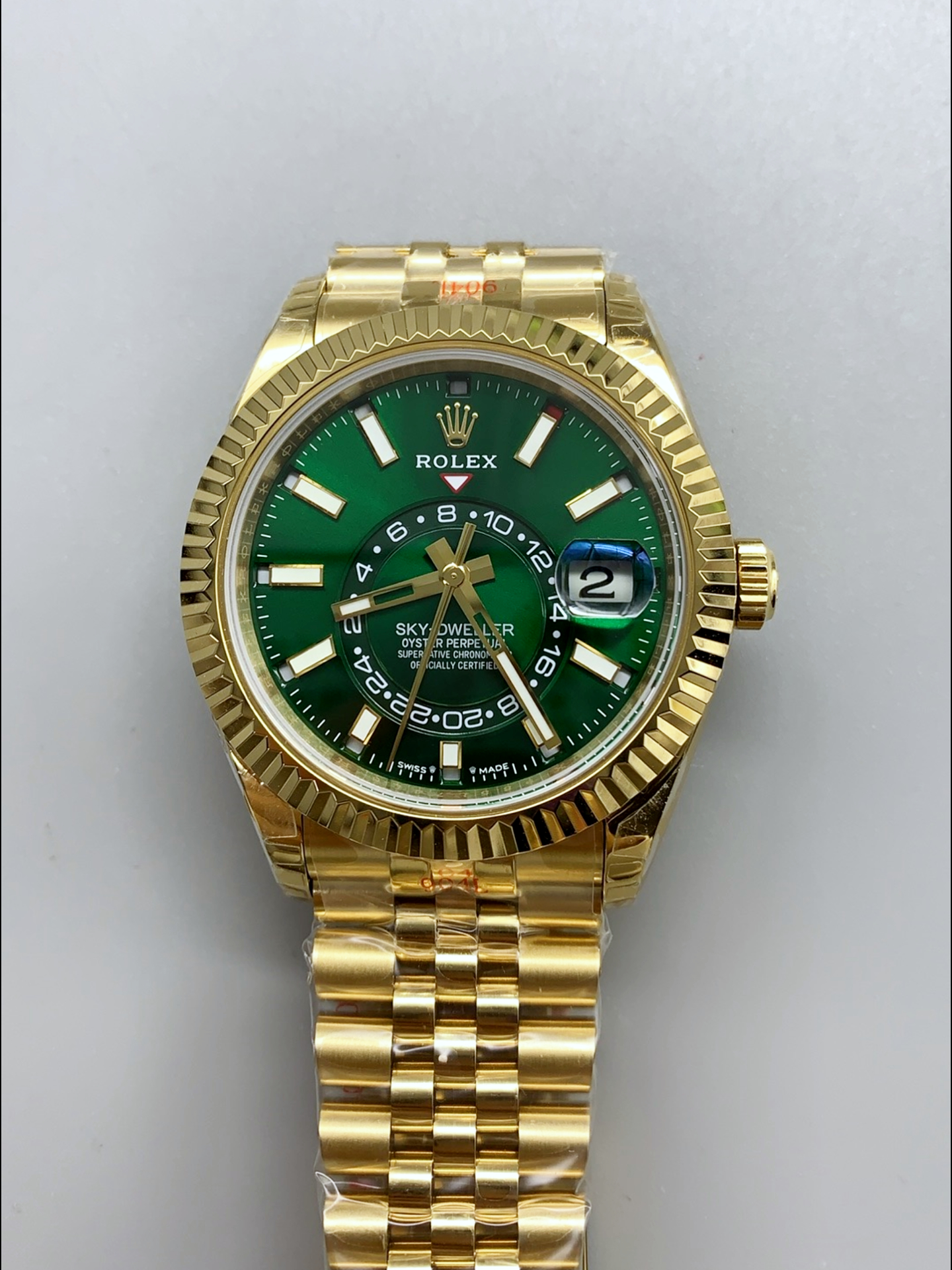 Rolex Sky-Dweller REF# 336235 Green Dial Watch in Yellow Gold 904L Steel Case 1:1 Mirror Super Clone - view 2