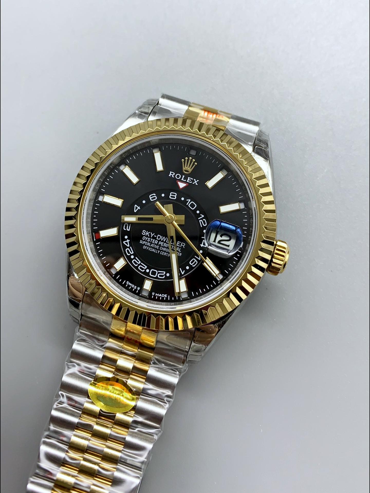 Rolex Sky-Dweller REF# M336933 Black Dial Watch in Yellow Gold 904L Steel Case 1:1 Mirror Super Clone - view 3