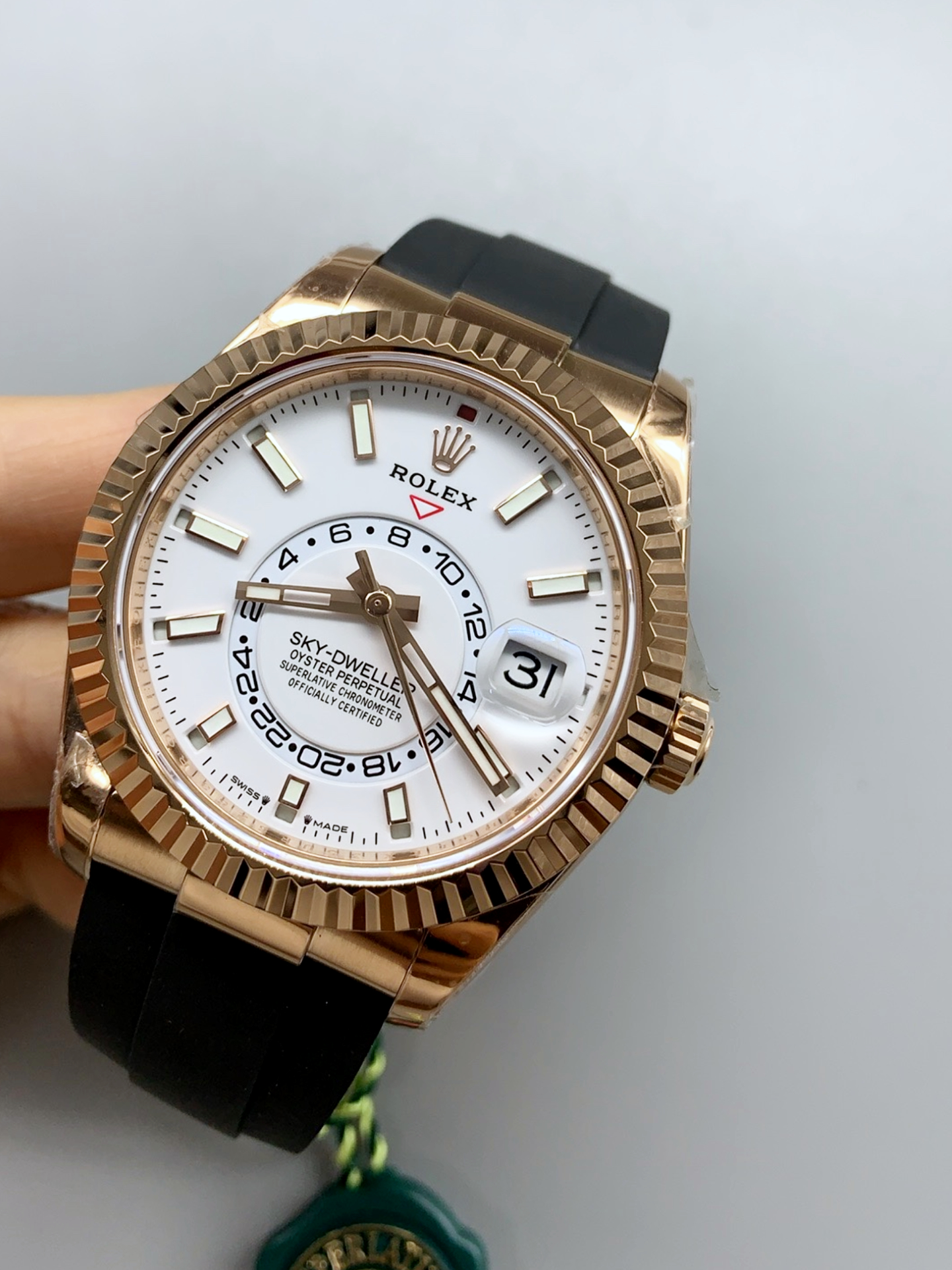 Rolex Sky-Dweller REF# M326235 White Dial Rose Gold Watch in 904L Steel Case 1:1 Mirror Super Clone - view 4