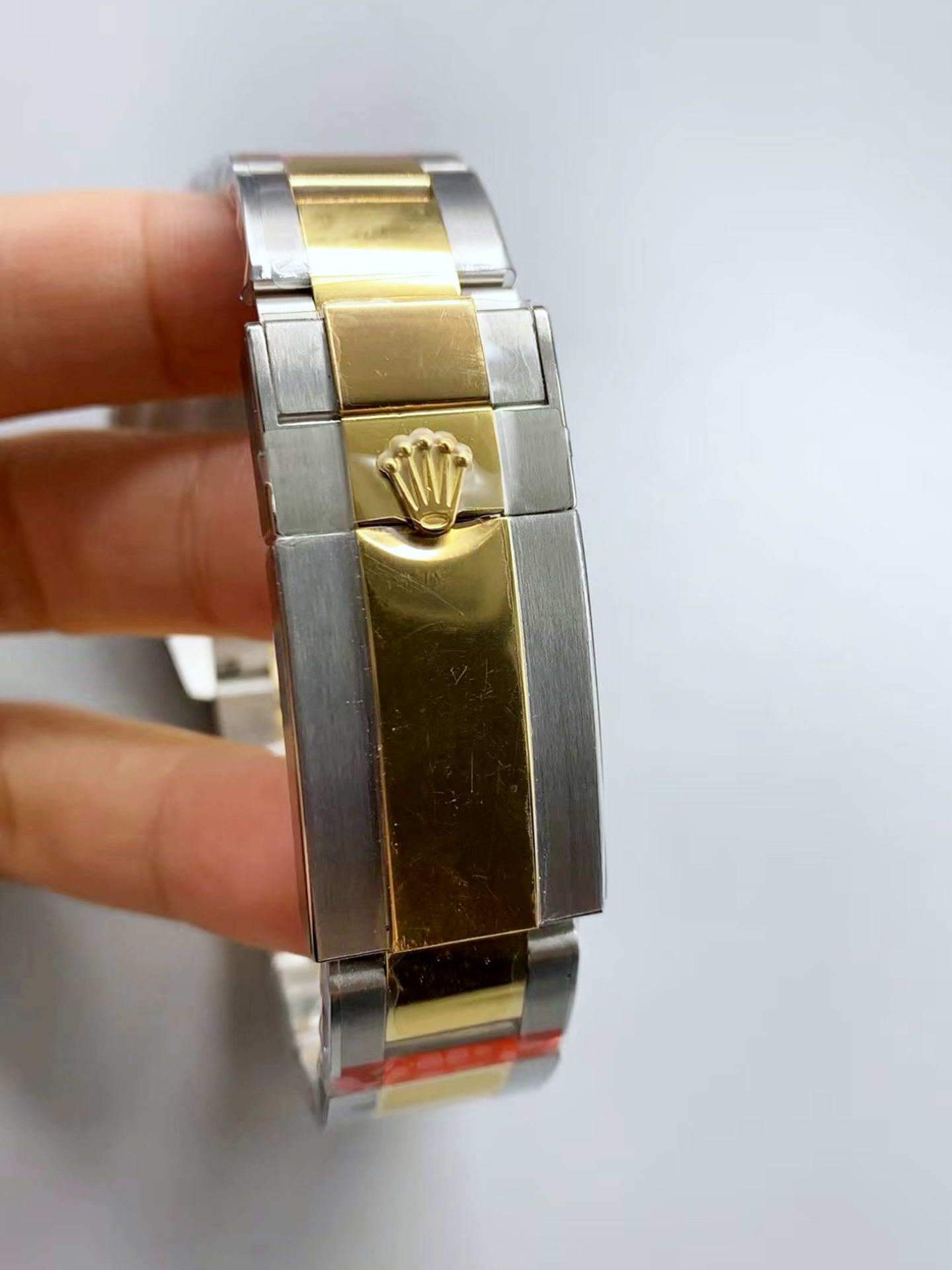 Rolex Explorer I Black Dial - Yellow Gold on Steel in 3230 Swiss Automatic Movement - Super Clone Watch - view 8