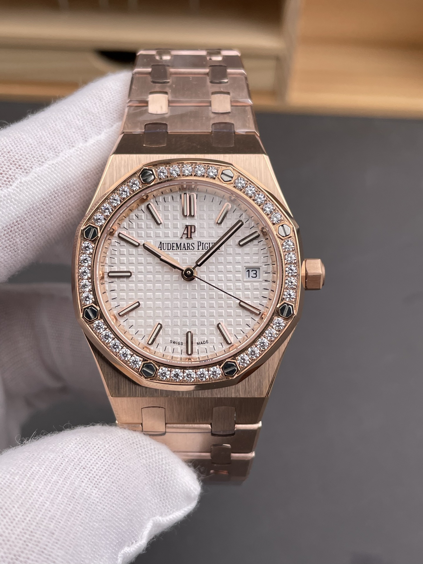 Audemars Piguet Royal Oak Swiss Automatic 34MM Swiss Watch in Rose Gold Casing - 1:1 Mirror Super Clone Edition - view 2